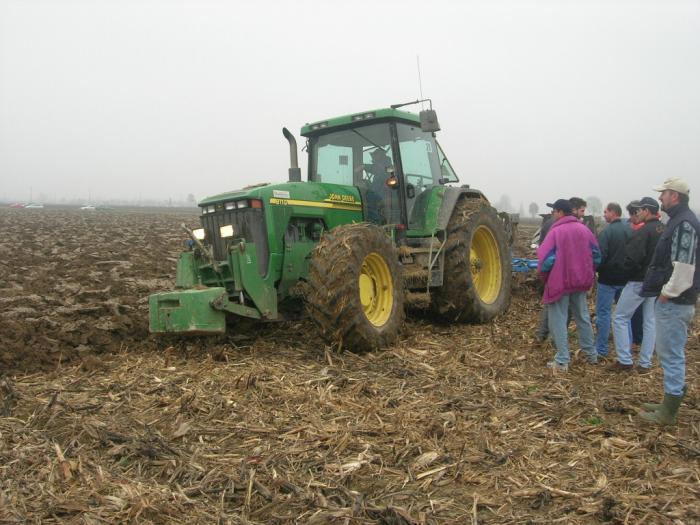 john deere 8110