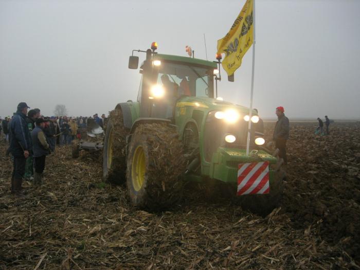 john deere 8520