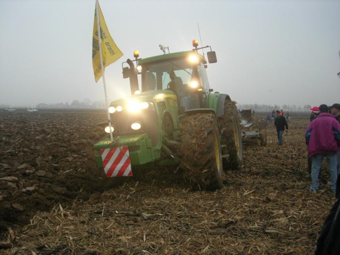 john deere 8520