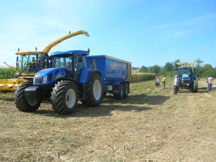 T 7550 con dumper Zaccaria... 06