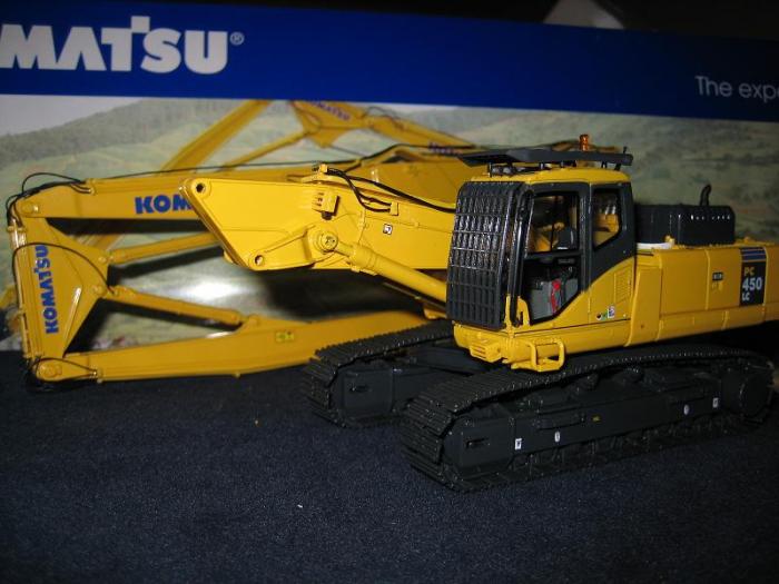 KOMATSU PC450L