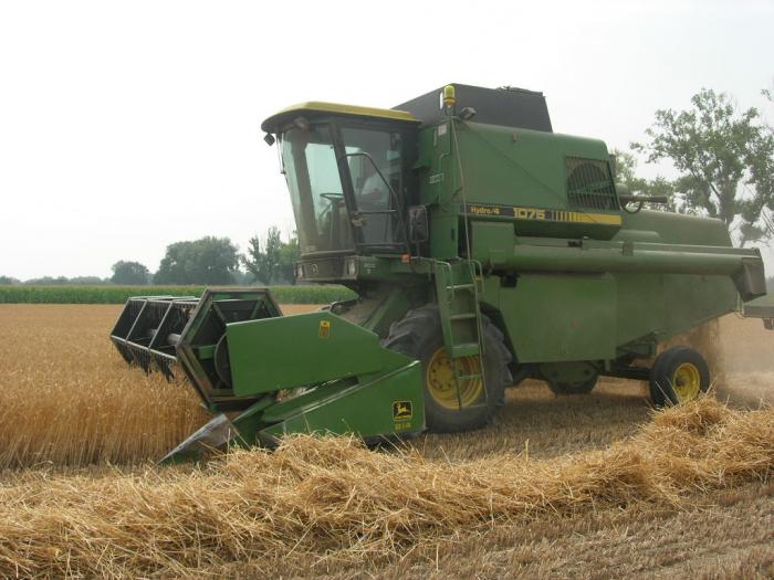 john deere 1075