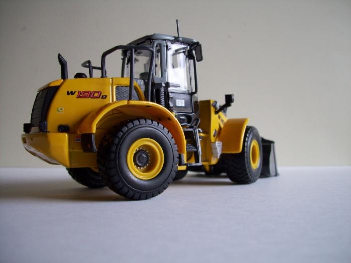 New Holland W190B