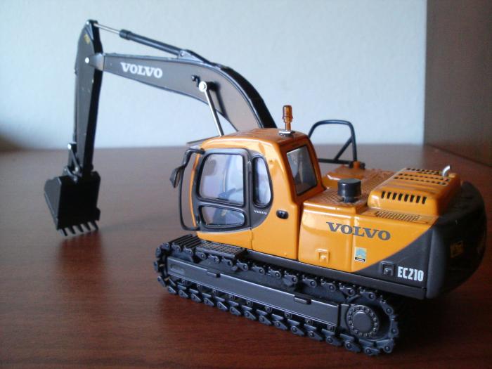 Volvo EC210