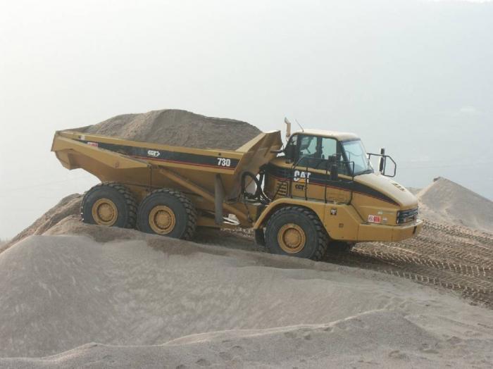 Cat 730