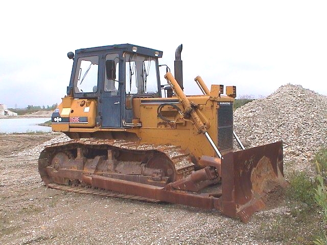 Komatsu D58E