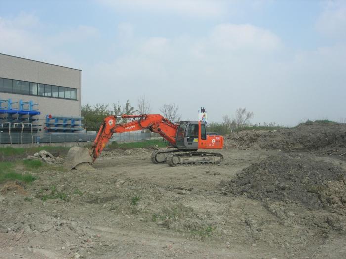 hitachi zaxis 180