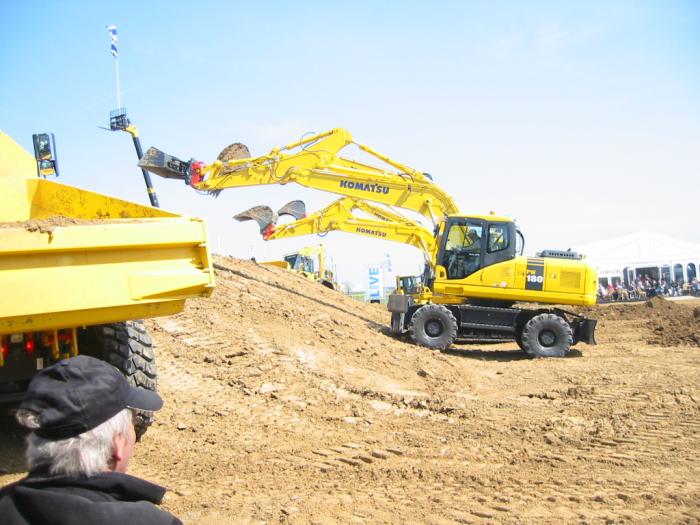 Campo prove Komatsu 1