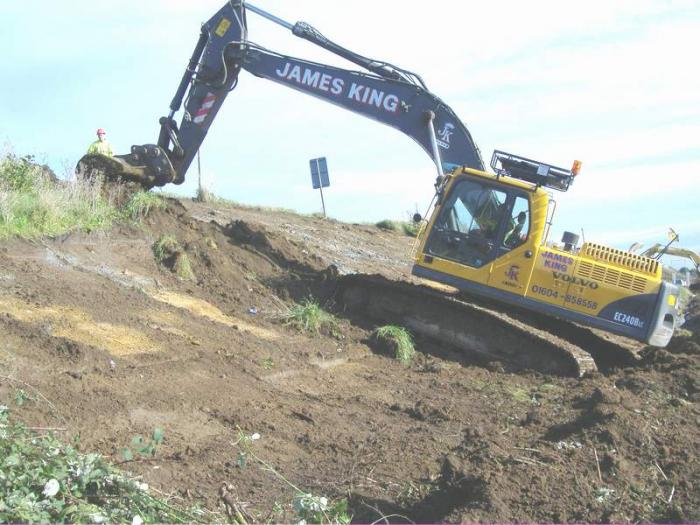 Volvo EC210B