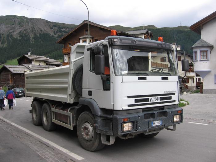 Iveco 380E37