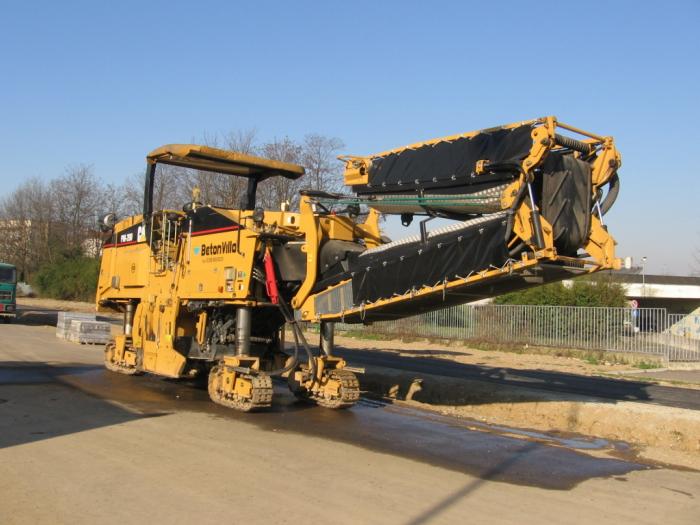 Caterpillar PM 200