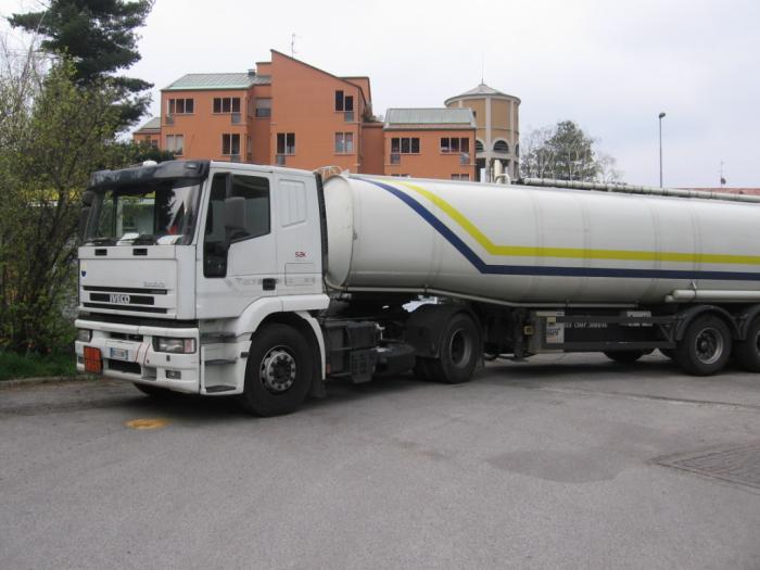 Iveco 440E35