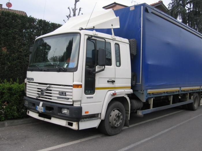 Volvo FL6-12