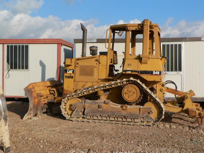 Cat D4H