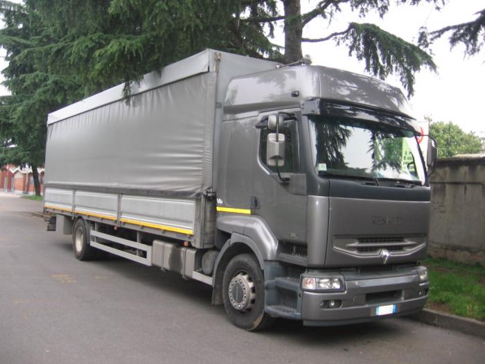 Renault Premium 320DCI