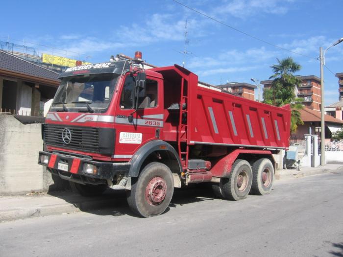 Mercedes-Benz 2635