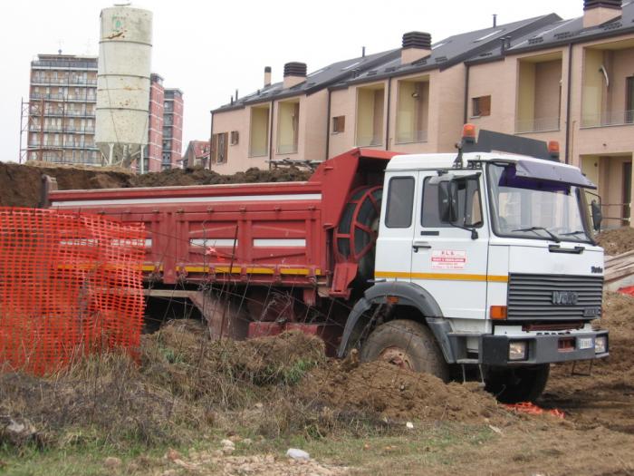 Iveco 330-30 PLS scavi