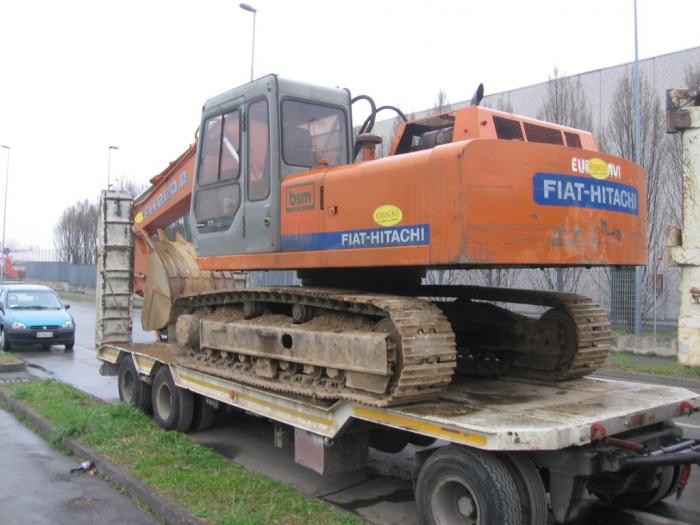 Fiat Hitachi FH220.2