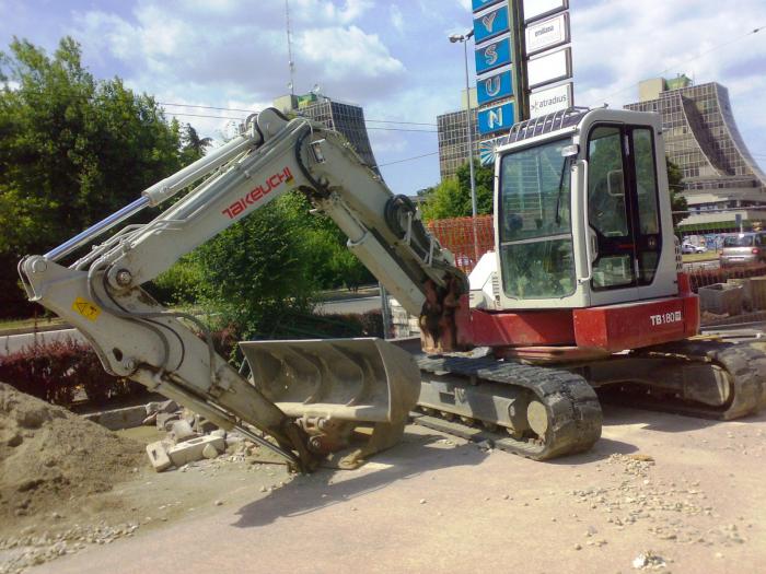 Takeuchi TB180FR