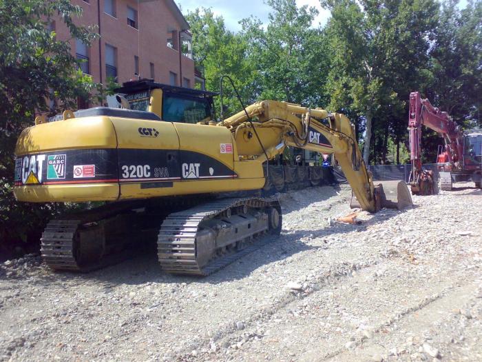 CAT 320C