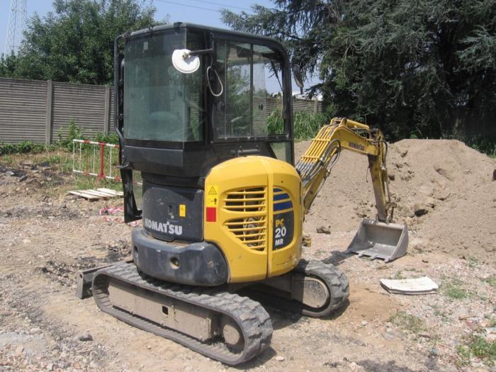 Komatsu PC20MR