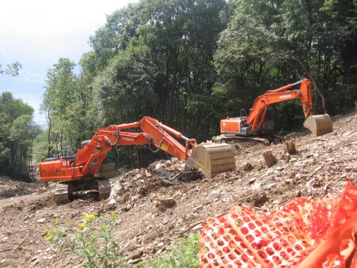 Hitachi Zaxis 240N e 210LCN