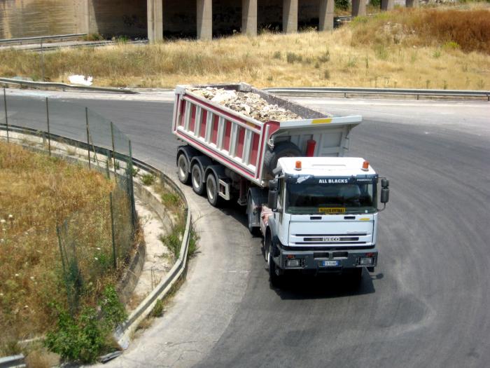 iveco eurotrakker