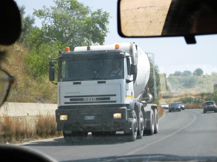 iveco eurotrakker