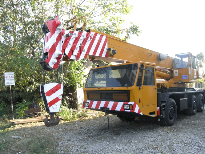 Ormig by Cranes Italia