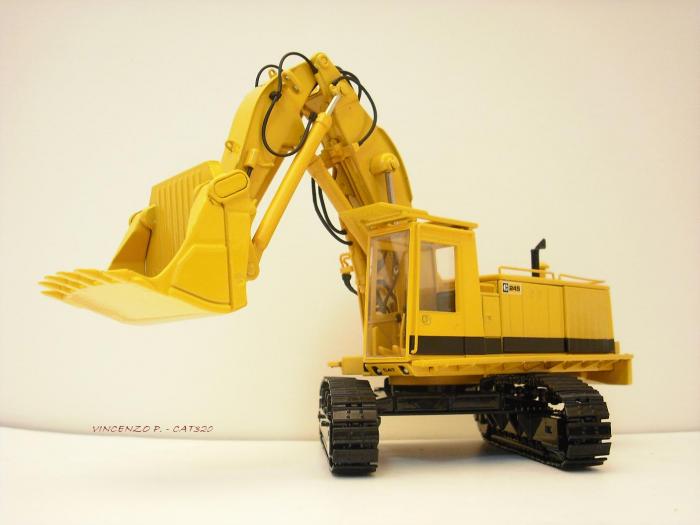 Caterpillar 245 FS by CCM 1:48