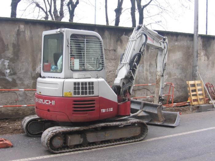 Takeuchi TB135FR Edilnapoli