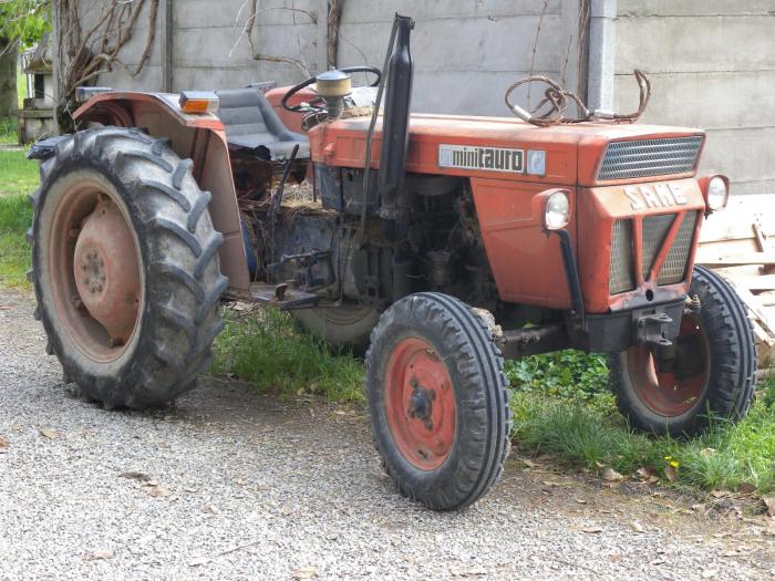 Ci voleva giusto l'esorcista per farlo partire....Lorenzo, non è un Fendt, i Same partono anche con un semplice filo di ferro!!!