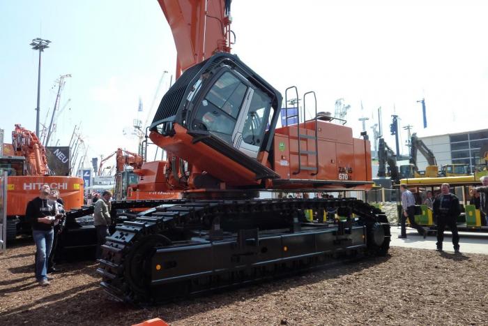 Hitachi Zaxis 670-3 Demolizione