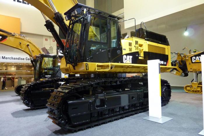 Cat 374D