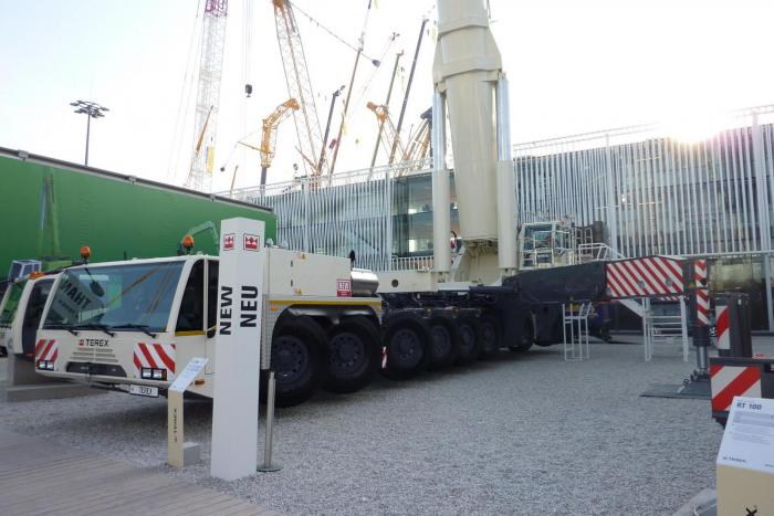 Terex AC1000