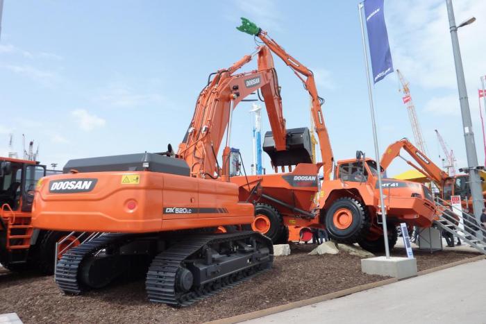 Doosan DX520