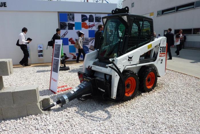 Bobcat S100