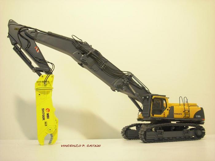 VOLVO EC700B HR