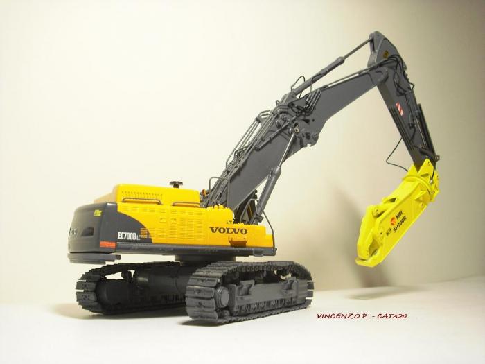 VOLVO EC700B HR