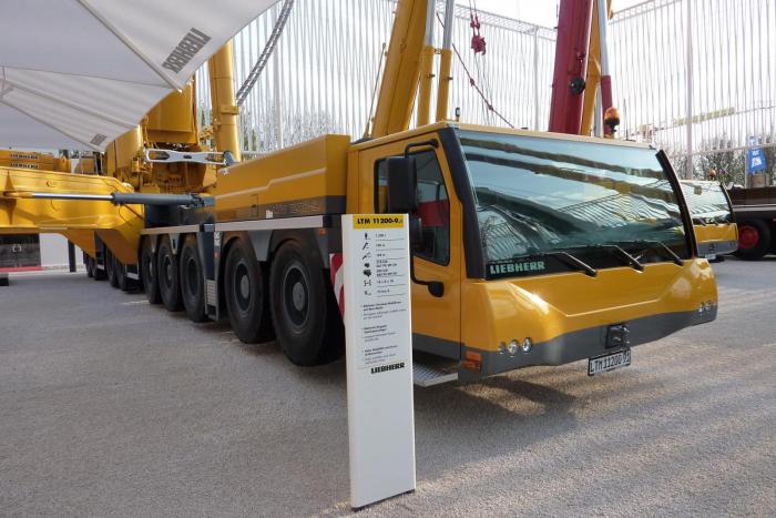 Liebherr LTM11200-9.1