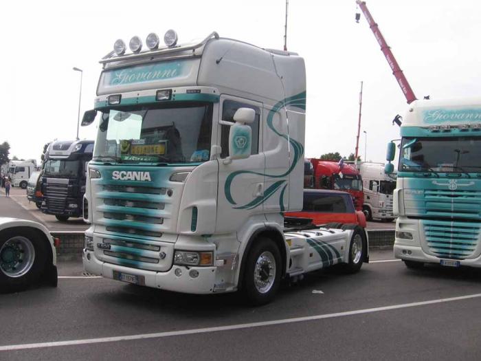 Scania R500