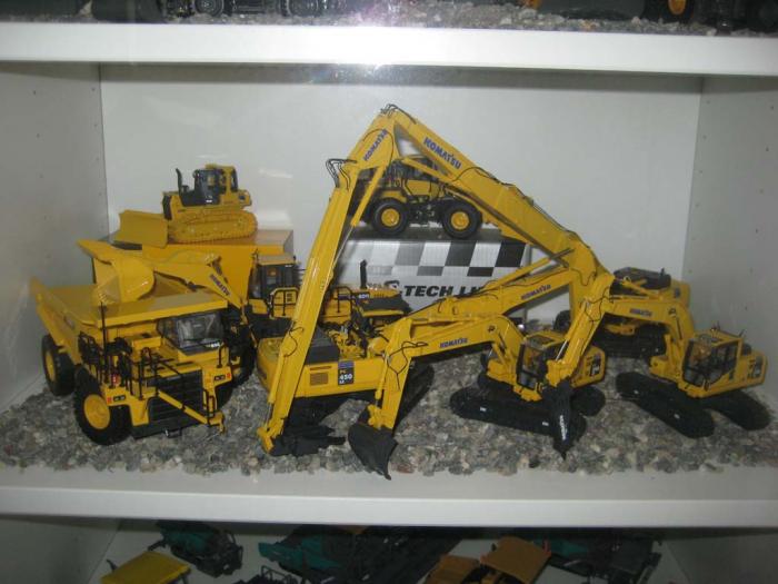 Modelli Komatsu