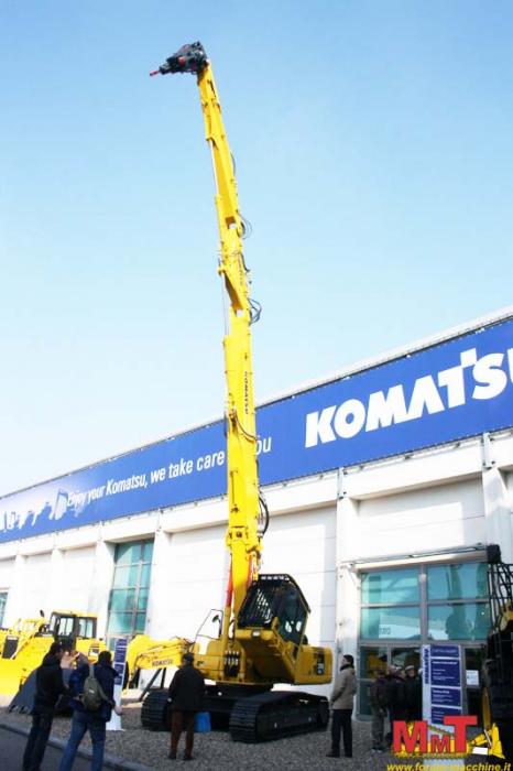 Stand Komatsu