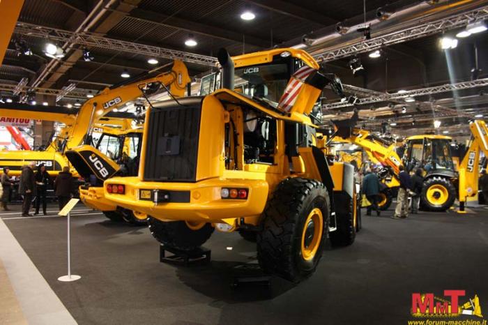 Stand JCB