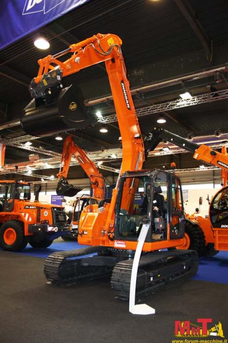 Stand Doosan