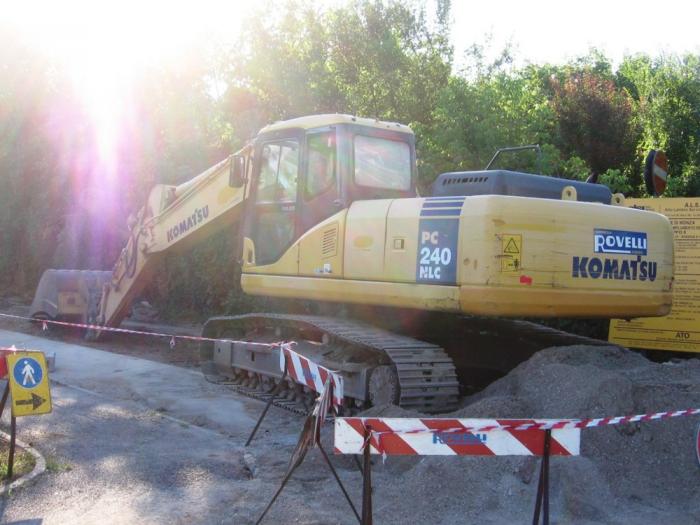 Komatsu PC240NLC-7 Rovelli