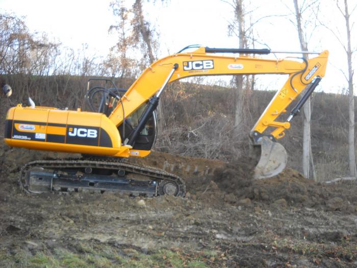 JCB JS 235 HD