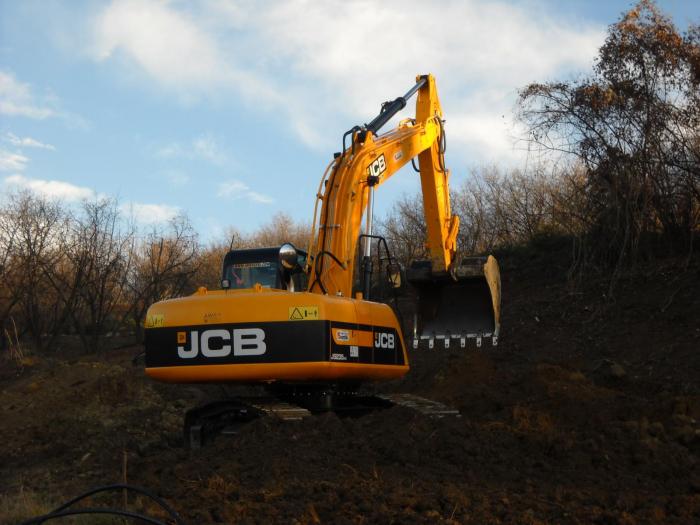 JCB JS 235 HD