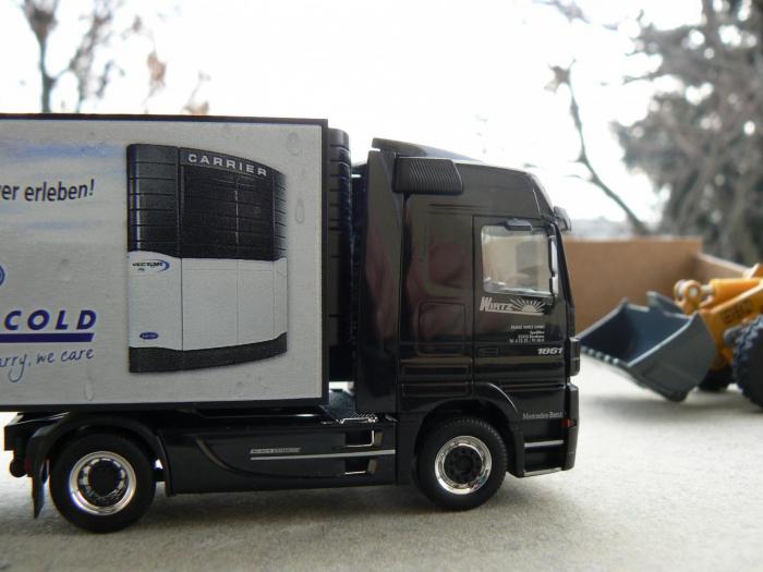 Wirtz - Mb Actros 1861 Black Edition (06)