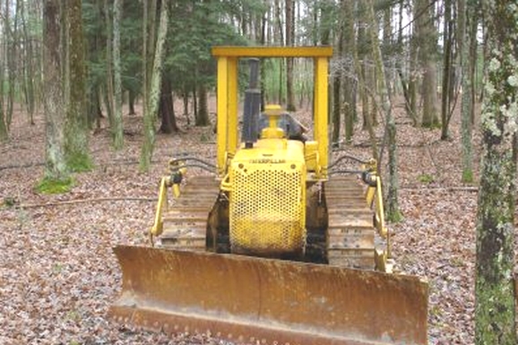 Caterpillar D4